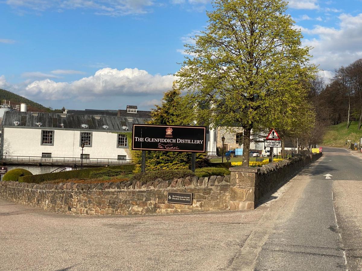 The Coffee Pot Accommodation Dufftown Eksteriør billede